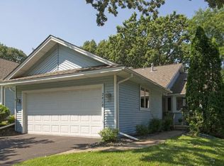 2010 28th Ave NW, New Brighton, MN 55112