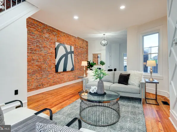 3113 Cedar St, Philadelphia, PA 19134