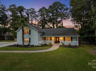 115 Coquena Cir E, Savannah, GA 31410