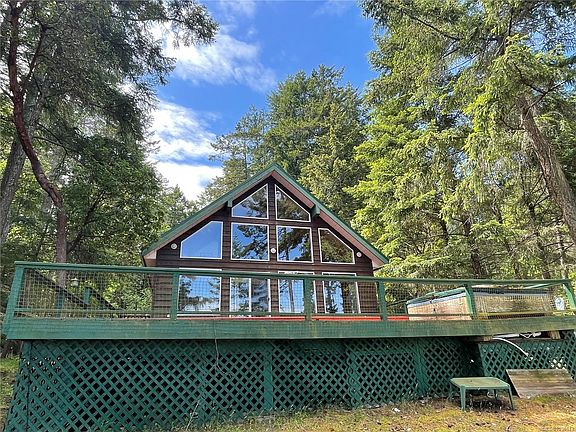 4th image of 1022 Sea Fern Ln