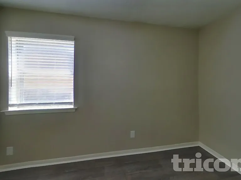 3307 Hummingbird Ln — Photo 11