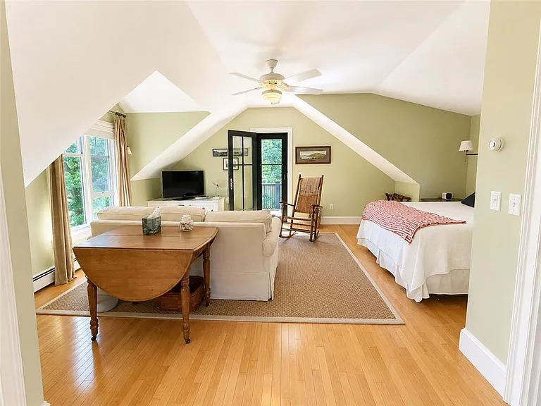 41 Calvert Pl — Photo 17