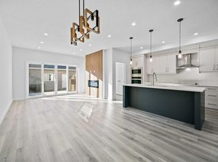 2217 E 42nd St SE, Calgary, AB T2B1G1