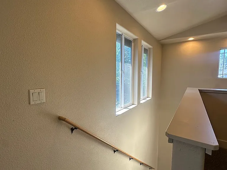 20159 Merriewood Ln — Photo 8