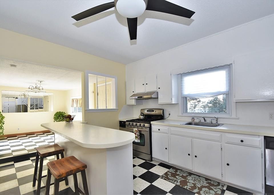 1st image of 54 Beacon Hill Ave