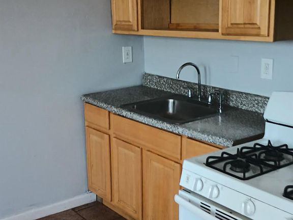 2nd image of 50 Franklin St Floor 2