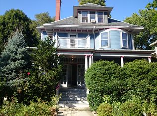 33 Abbottsford Rd, Brookline, MA 02446