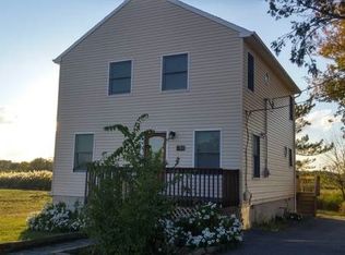 3 Old Drift Rd, Belford, NJ 07718