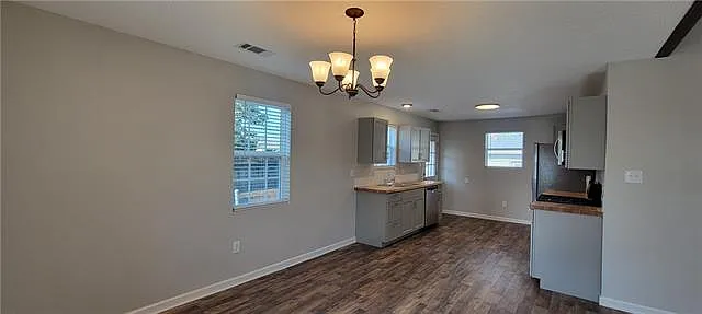 8009 Karen St — Photo 5