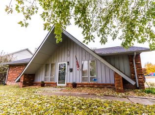 10661 E 18th St, Tulsa, OK 74128