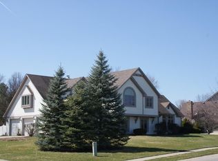 1907 Spruce Dr, Carmel, IN 46033