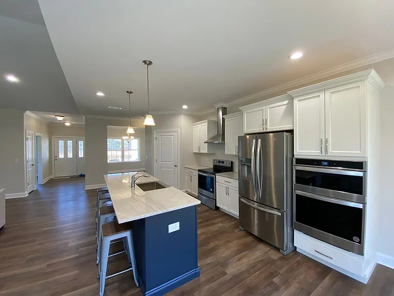 261 Summerlyn Dr — Photo 5