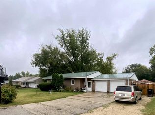 2044 Vernon Ave, Beloit, WI 53511