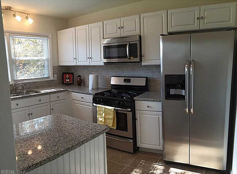 1st image of 14 Inglewood Dr
