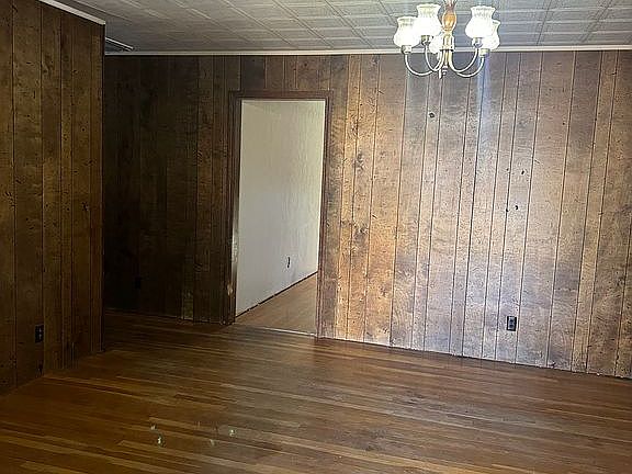 2nd image of 1026 Townsend St