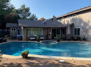 31 Twelveoak Hill Dr, San Rafael, CA 94903