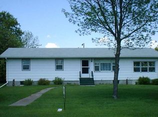 320 Reeve Ave, Buxton, ND 58218