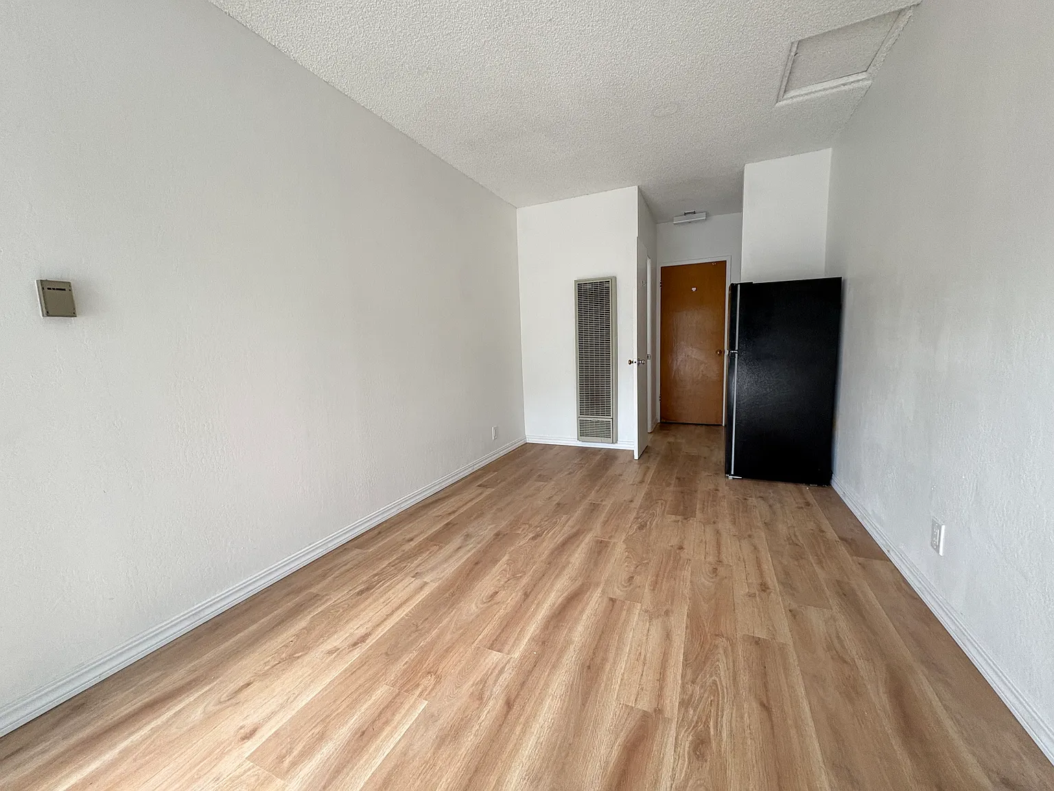 Studio, 219 sqft, $1,700 — Photo 2