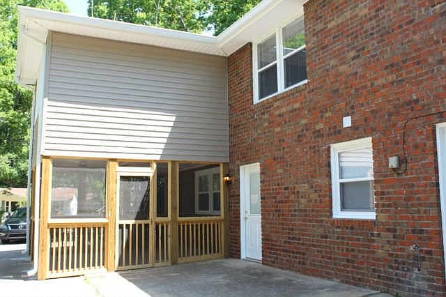 2nd image of 355 Cross Timbers Dr