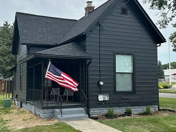 529 W Main St, Greentown, IN 46936