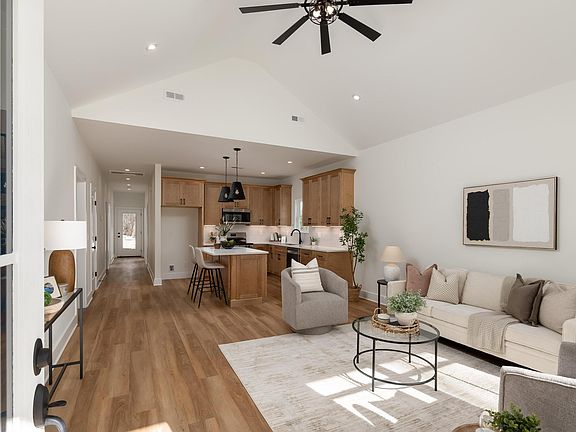 2nd image of 3417 Harris Ln