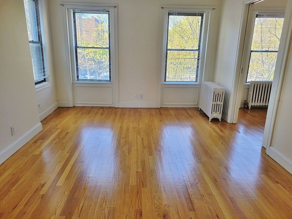 1st image of 238 Lafayette Ave #3