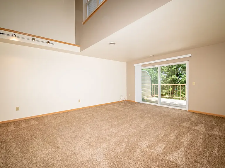 Timber Bluff — Photo 37