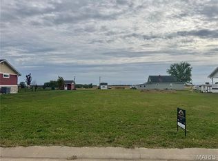 315 Janet Trl, Palmyra, MO 63461