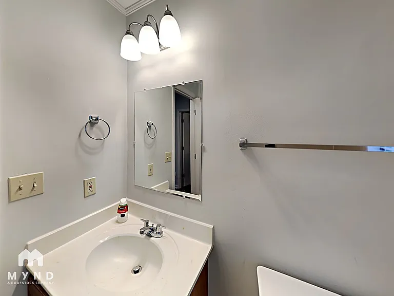 4832 Wyndam Dr — Photo 15