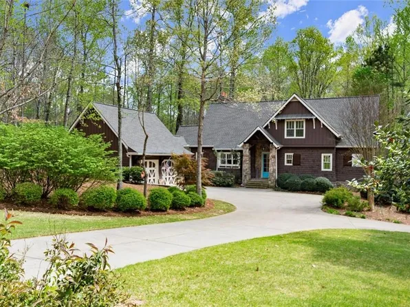 208 Greenhill Dr, Dallas, GA 30157