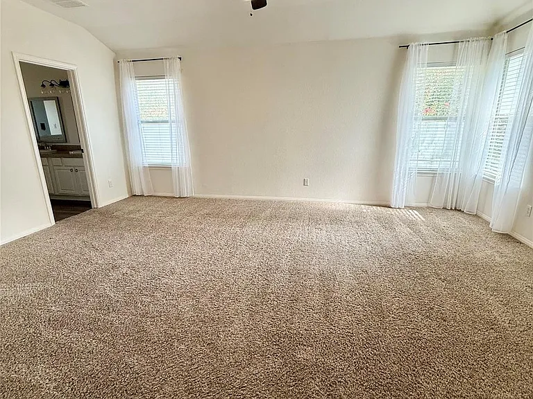 15844 Opal Fire Dr — Photo 10