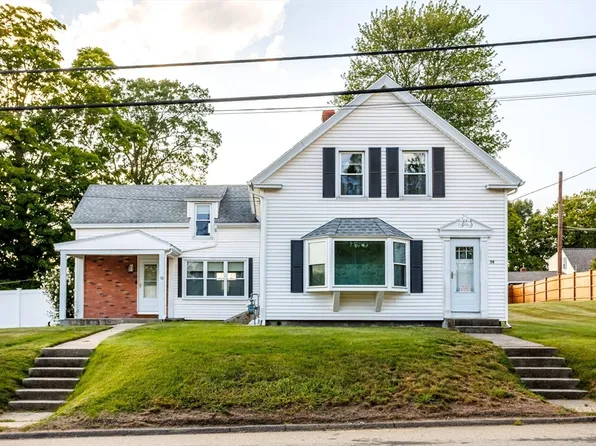 38 Woodland St, Methuen, MA 01844