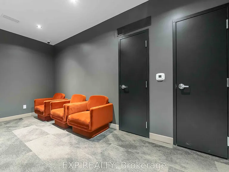 180 George St #2607 — Photo 17