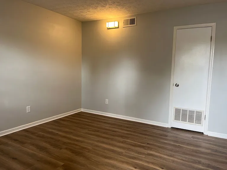 tifvil — Photo 2