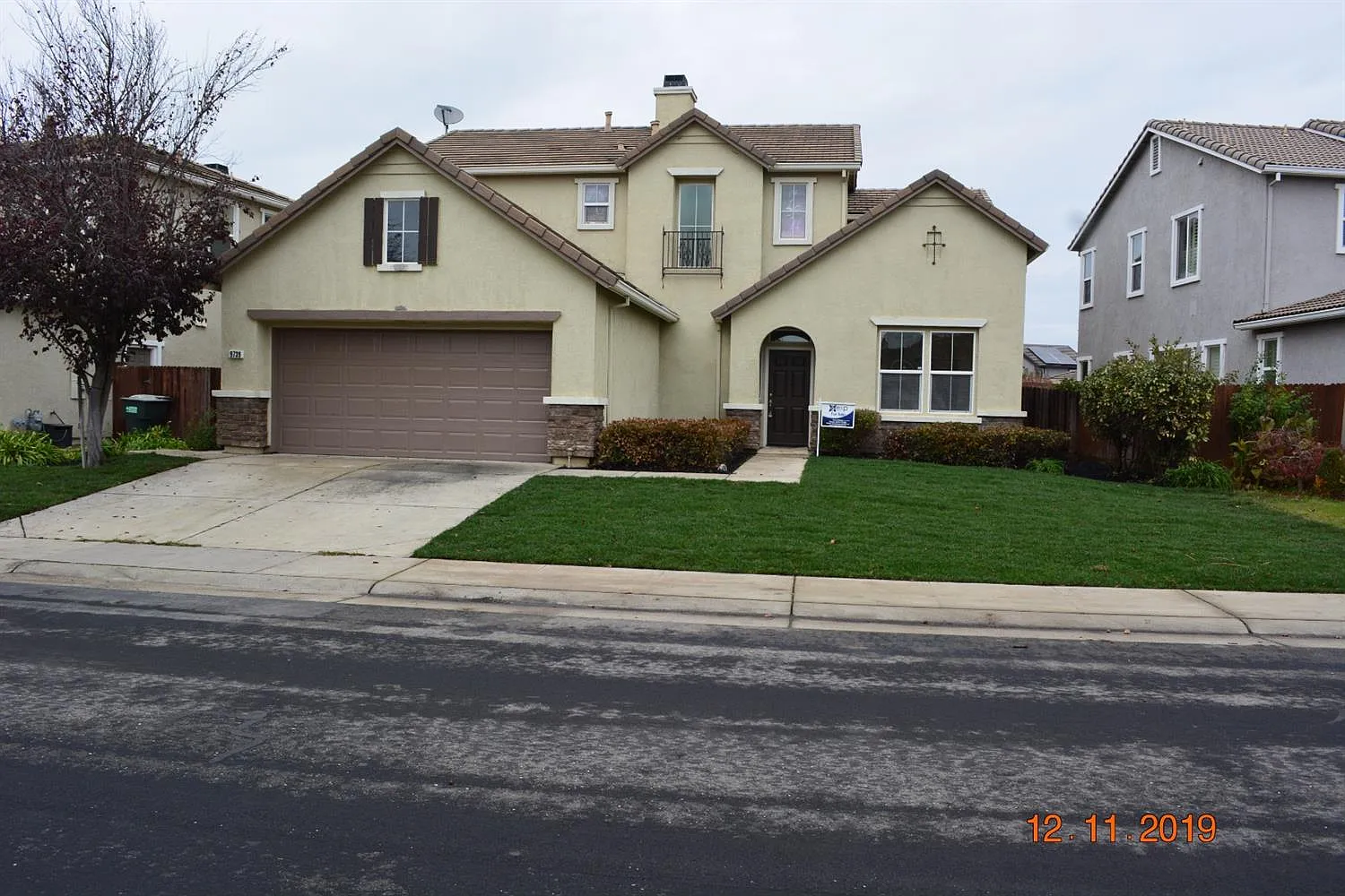 9739 Everbloom Way photo 1