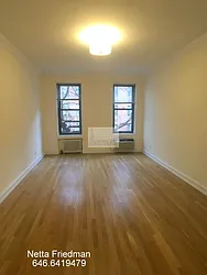Rented by Manhattan Connection