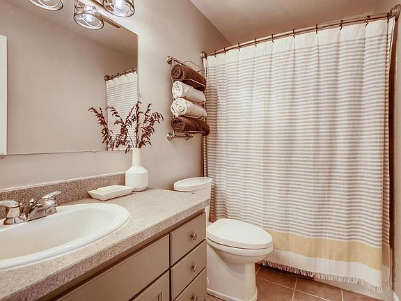 4th image of 1601 N Innsbruck Dr APT 223