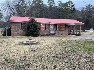 101 May St, Adairsville, GA 30103