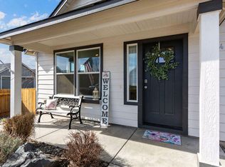 3234 NW 9th Ln, Redmond, OR 97756