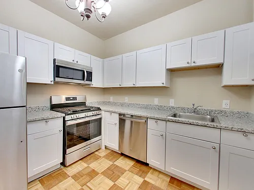 197 Henry St Photo 1