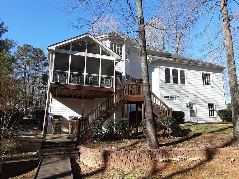 3885 Waterford Dr — Photo 35