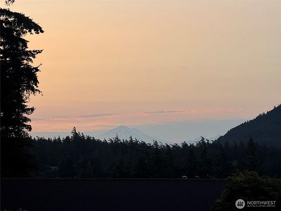 2nd image of 41 Mountain View