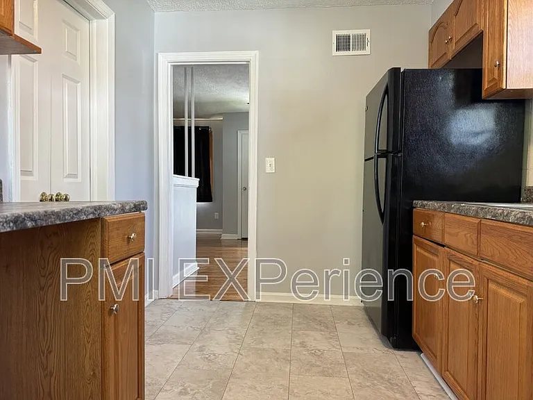 5716 Davey St — Photo 5