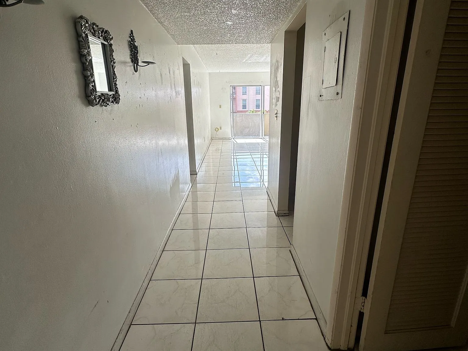 2 bed, 1100 sqft, $2,225 — Photo 3