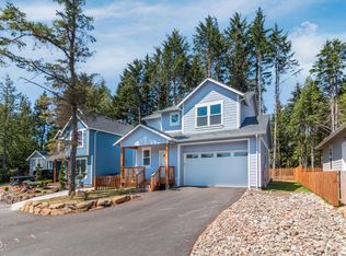 427 SE Winchell St, Depoe Bay, OR 97341