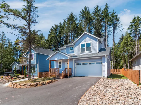 427 SE Winchell St, Depoe Bay, OR 97341