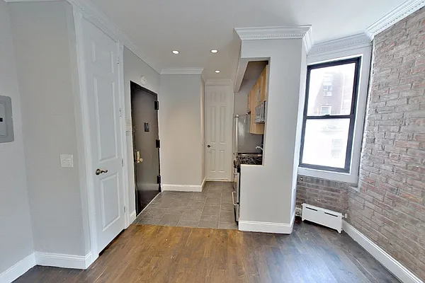 Rented by Centennial Properties NY | media 9