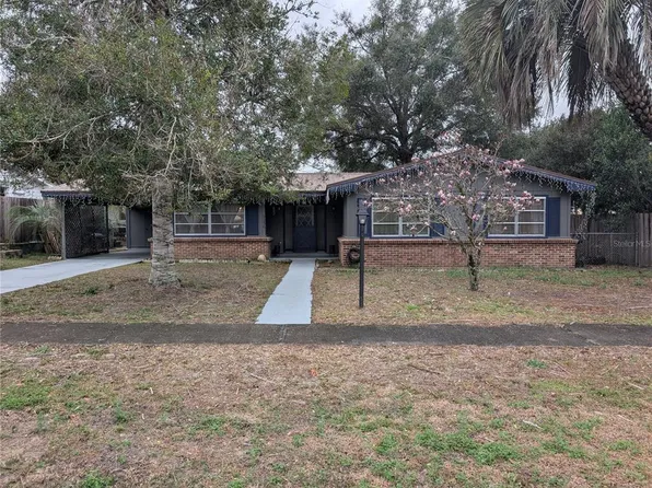 2256 W Greenway Pl, Citrus Springs, FL 34434