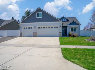 9253 N Gettys Ln, Hayden, ID 83835