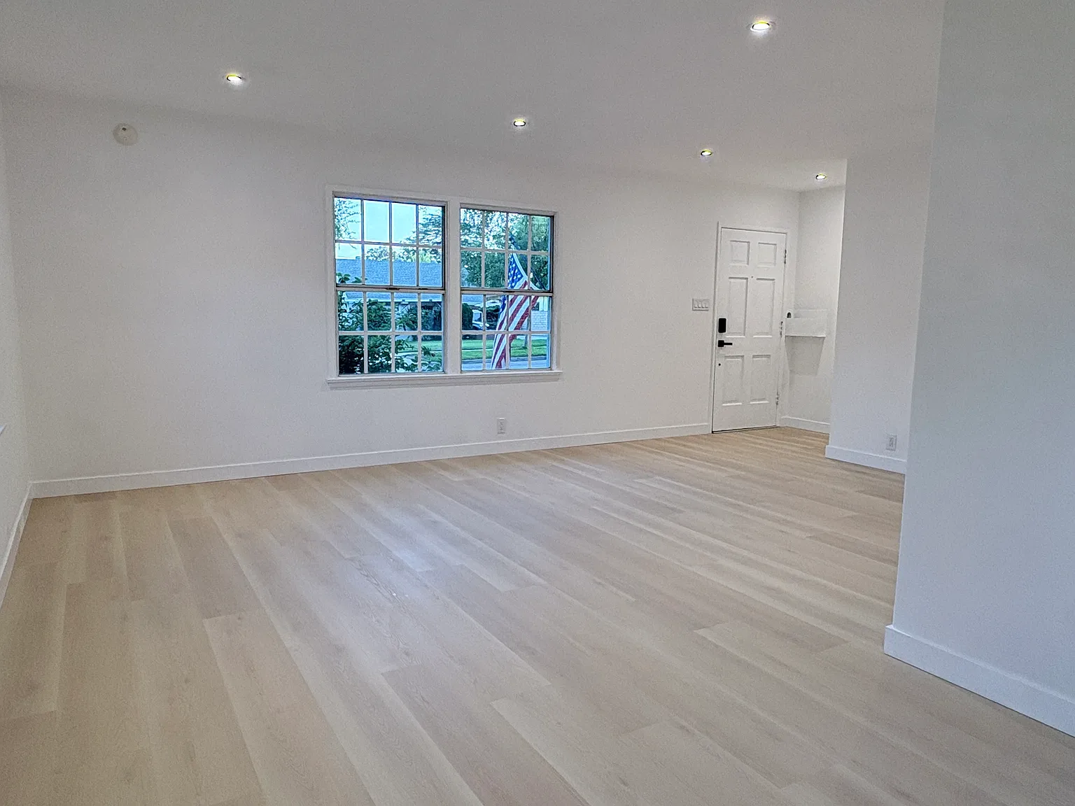 2 bed, 918 sqft, $4,800 — Photo 4